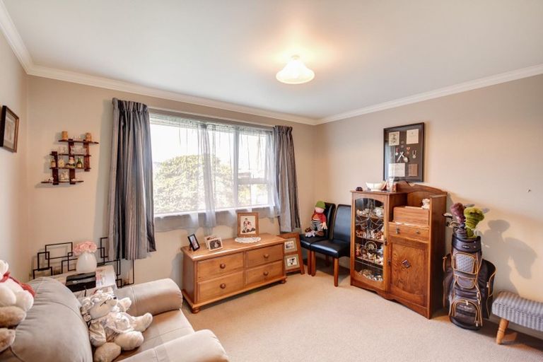 Photo of property in 13 Elderlee Street, Milton, 9220