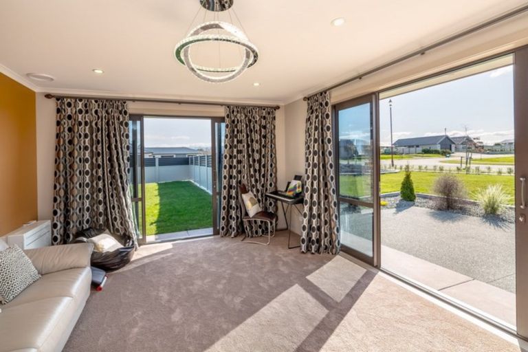 Photo of property in 1 Mcdonald Way, Lansdowne, Masterton, 5810