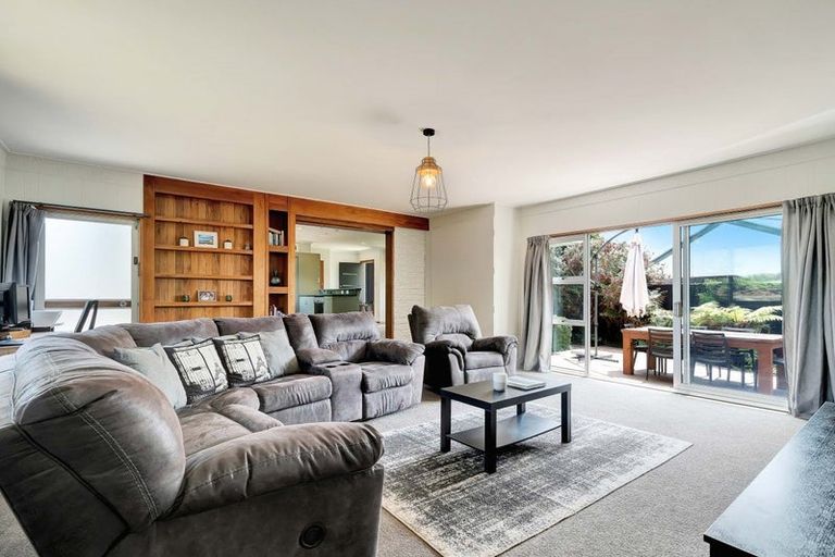 Photo of property in 8 Brenda Place, Halswell, Christchurch, 8025