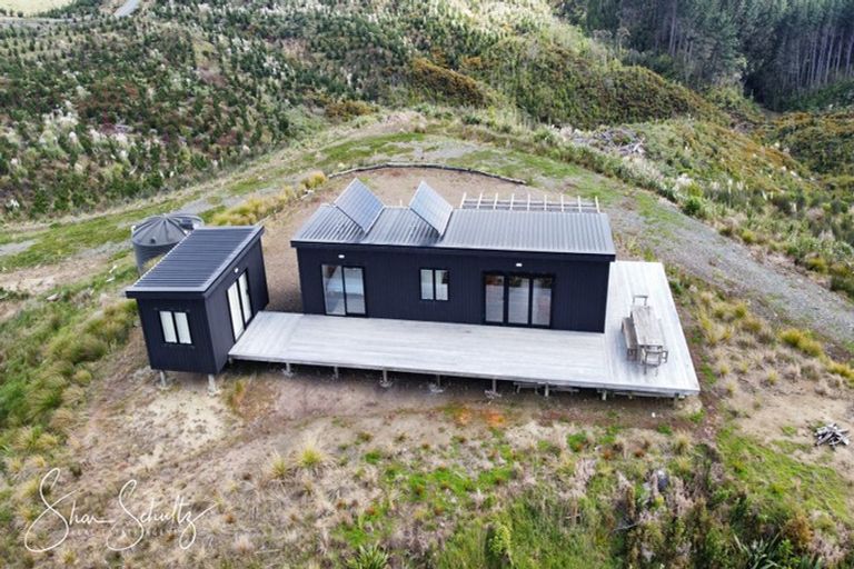 Photo of property in 872 Bickerstaffe Road, Maungaturoto, 0587