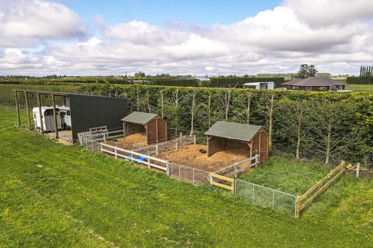 Photo of property in 366 Ashburton Staveley Road, Greenstreet, Ashburton, 7771