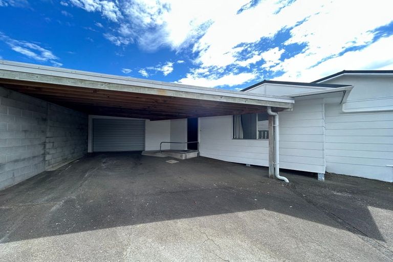 Photo of property in 19 Camellia Avenue, Bell Block, New Plymouth, 4312