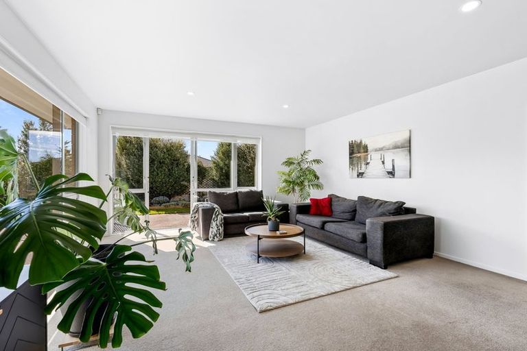 Photo of property in 9 Greenan Place, Doyleston, 7683