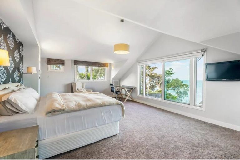 Photo of property in 37b View Road, Campbells Bay, Auckland, 0630