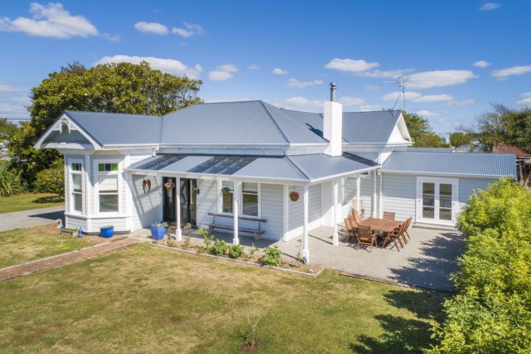 Photo of property in 20 Dundas Road, Sanson, 4817