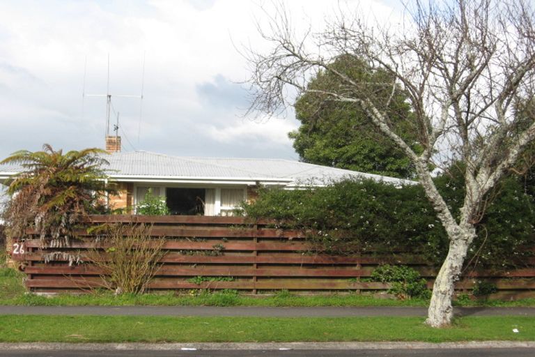 Photo of property in 24 Carrington Avenue, Hillcrest, Hamilton, 3216