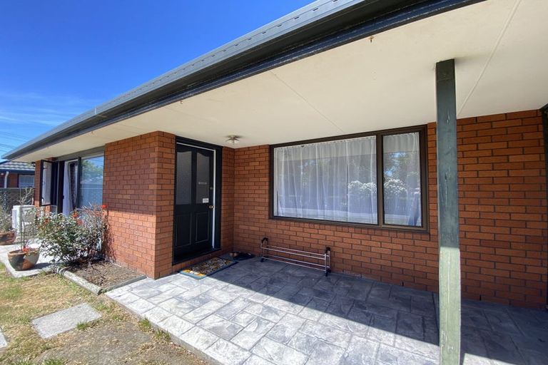 Photo of property in 2/5 Craven Street, Sockburn, Christchurch, 8042