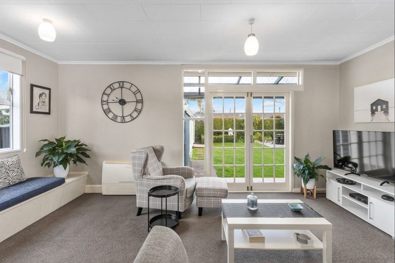 Photo of property in 58 Auckland Road, Greenmeadows, Napier, 4112