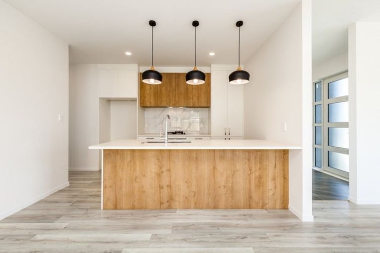 Photo of property in 12 Hemopo Street, Pukekohe, 2120