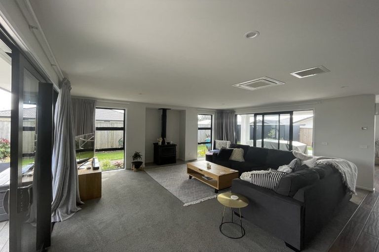 Photo of property in 7 Hodge Park Lane, Inglewood, 4330