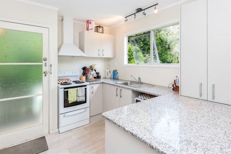 Photo of property in 2/35 Birman Close, Half Moon Bay, Auckland, 2012