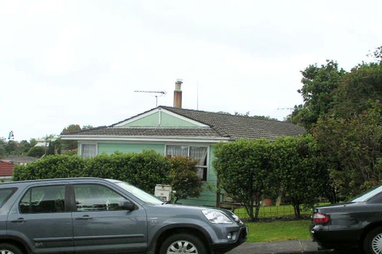 Photo of property in 11 Gallony Avenue, Massey, Auckland, 0614