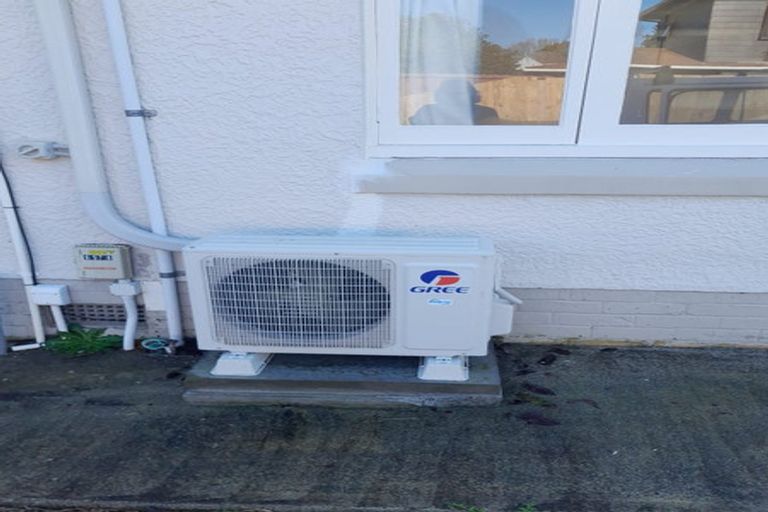 Photo of property in 327 Western Hills Drive, Avenues, Whangarei, 0110