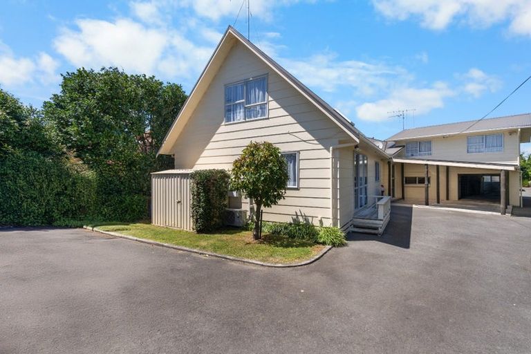 Photo of property in 222a Old Farm Road, Hamilton East, Hamilton, 3216