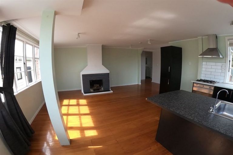 Photo of property in 1/178 Lake Road, Belmont, Auckland, 0622