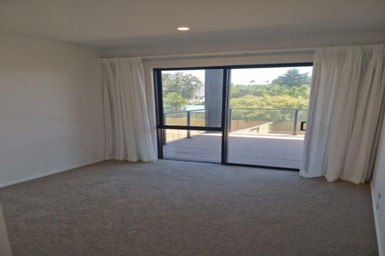 Photo of property in 1335e Papamoa Beach Road, Papamoa Beach, 3118