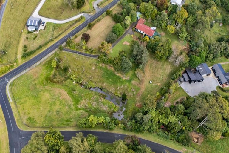 Photo of property in 65 Veale Road, Ridgewood, New Plymouth, 4371