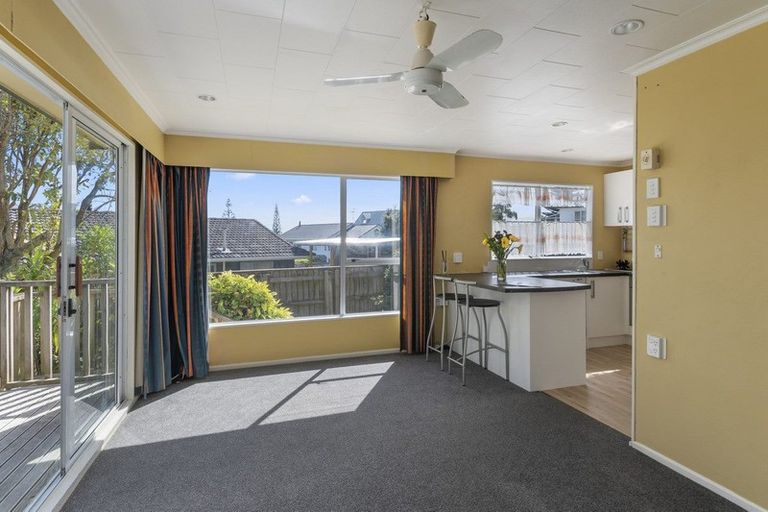 Photo of property in 8 Campion Road, Waikanae Beach, Waikanae, 5036