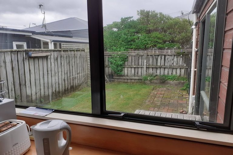 Photo of property in 2/25 Nelson Street, Petone, Lower Hutt, 5012