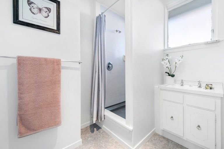 Photo of property in 1/17 Tyrone Street, Belfast, Christchurch, 8051