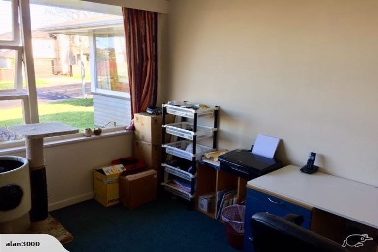 Photo of property in 79 Hillcrest Avenue, Hillcrest, Auckland, 0627