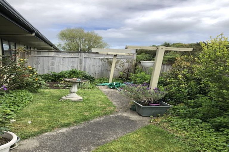 Photo of property in 105 Makarini Street, Paraparaumu, 5032