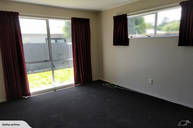 Photo of property in 8 Kebbell Avenue, Levin, 5510