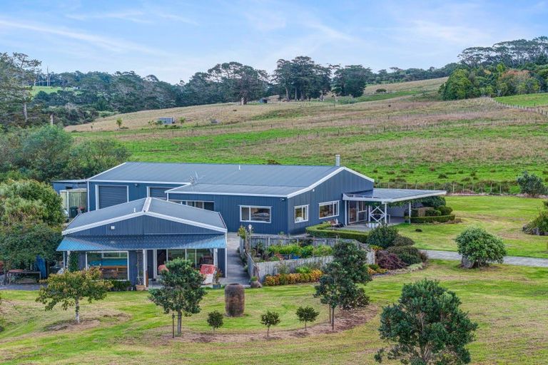 Photo of property in 170 Pomona Road, Kumeu, 0891