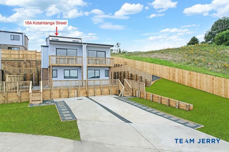 Photo of property in 40b Crestview Rise, Papakura, 2110