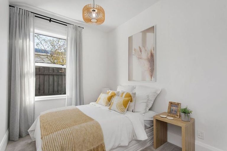 Photo of property in 76 Clare Road, St Albans, Christchurch, 8014