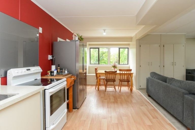 Photo of property in 6 Watts Street, Waipawa, 4210