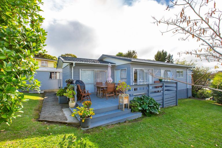 Photo of property in 19 Simon Road, Raglan, 3225
