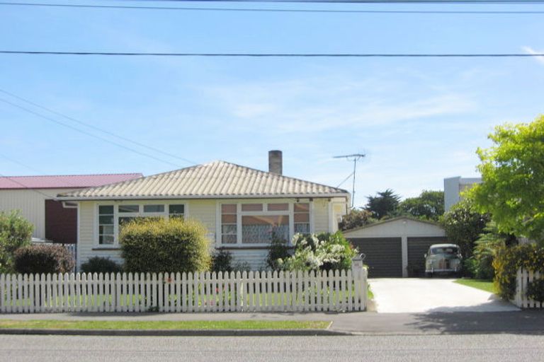 Photo of property in 16 Tanner Street, Woolston, Christchurch, 8023