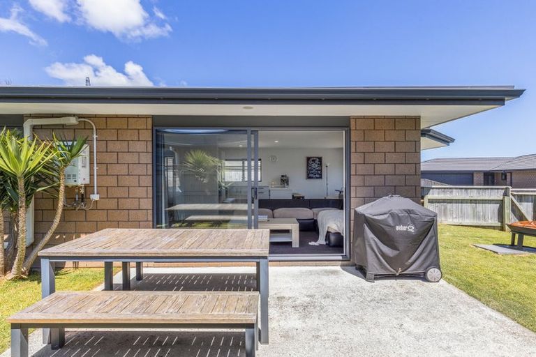 Photo of property in 9 Aqua Way, Paraparaumu, 5032