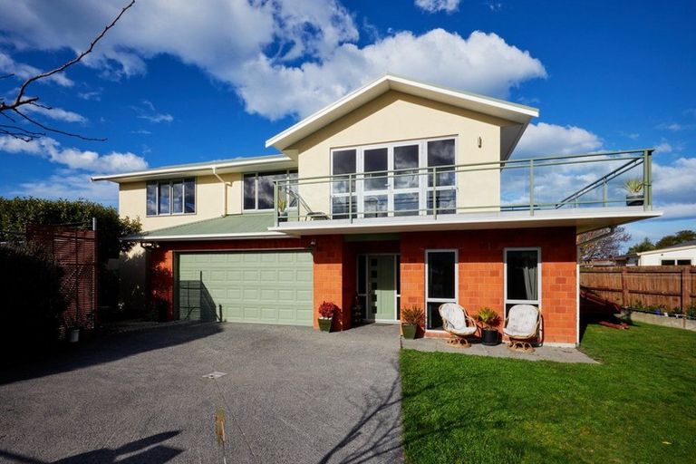 Photo of property in 9 Hawthorne Road, Kaikoura, 7300