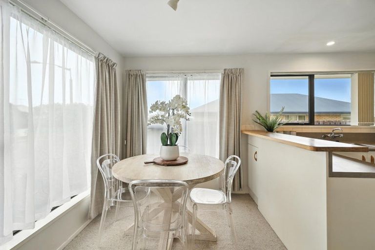 Photo of property in 4 Seadown Crescent, Amberley, 7410