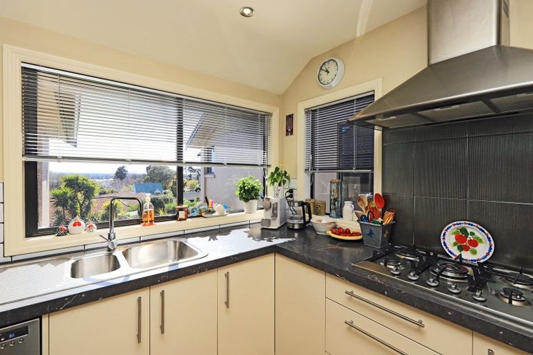 Photo of property in 2/39 Reeve Drive, Havelock North, 4130