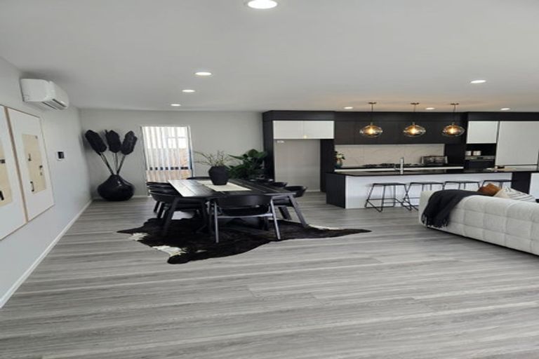 Photo of property in 27 Surf View Crescent, Red Beach, 0932