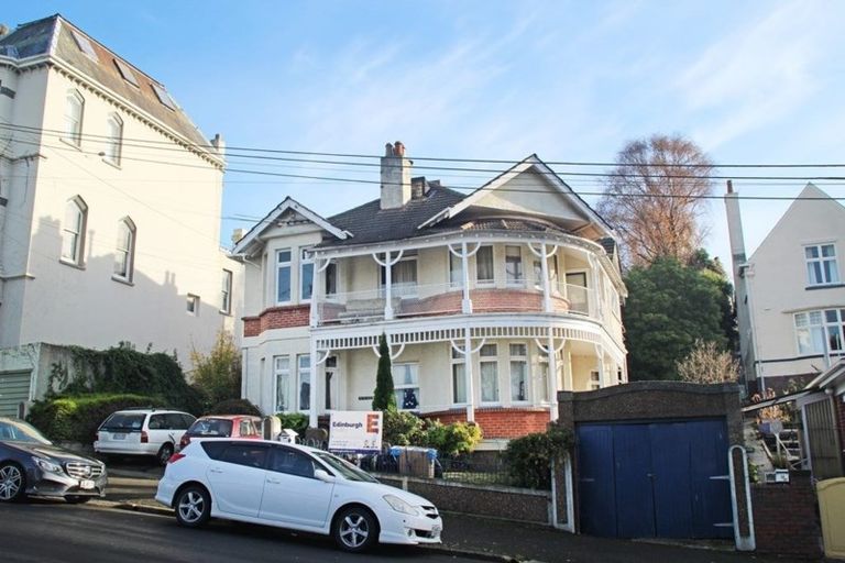 Photo of property in 40 Manor Place, Dunedin Central, Dunedin, 9016