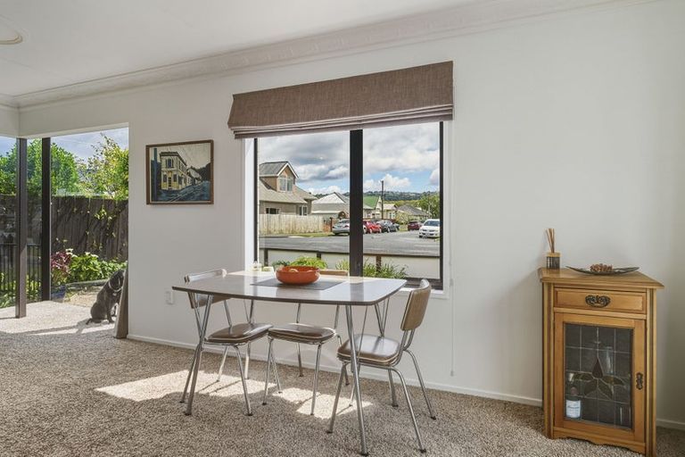 Photo of property in 33a Hargest Crescent, Saint Kilda, Dunedin, 9012