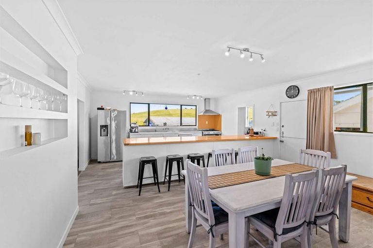 Photo of property in 3135 Kaipara Coast Highway, Glorit, Warkworth, 0984