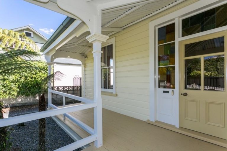Photo of property in 31 Cameron Road, Bluff Hill, Napier, 4110