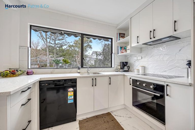 Photo of property in 2/81 Stredwick Drive, Torbay, Auckland, 0630