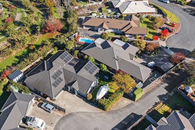 Photo of property in 28 Woodstock Place, Stoke, Nelson, 7011