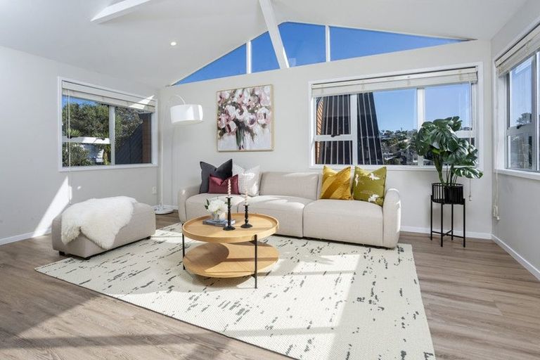 Photo of property in 1/67 Langana Avenue, Browns Bay, Auckland, 0630