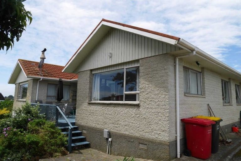 Photo of property in 16 Island View Terrace, Waikanae Beach, Waikanae, 5036
