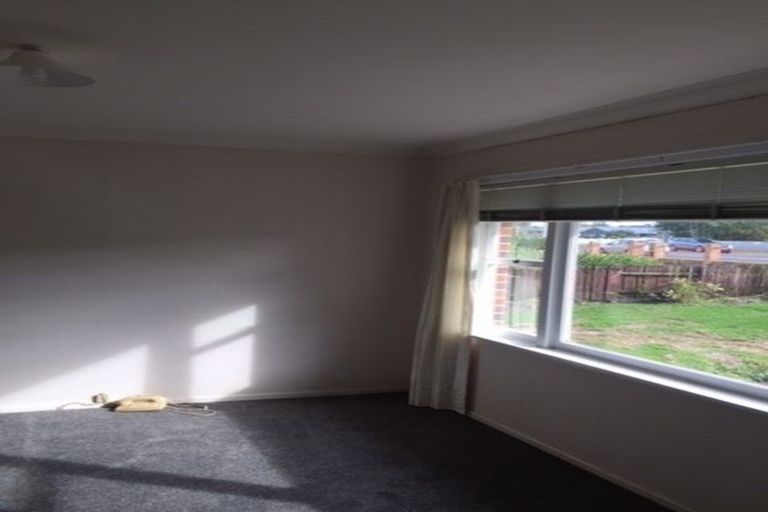 Photo of property in 17 School Road, Riverhead, 0820