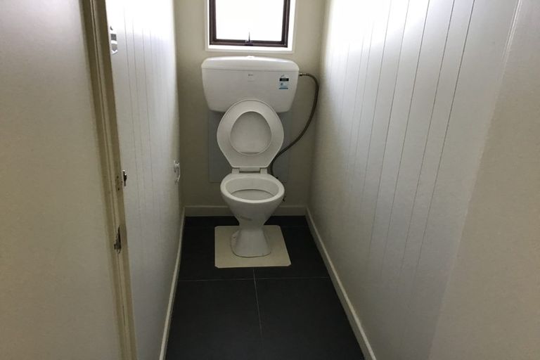 Photo of property in 17 Third Avenue, Avenues, Whangarei, 0110