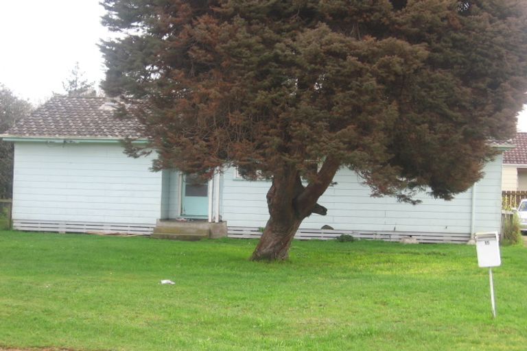 Photo of property in 15 Calvert Street, Papakura, 2110