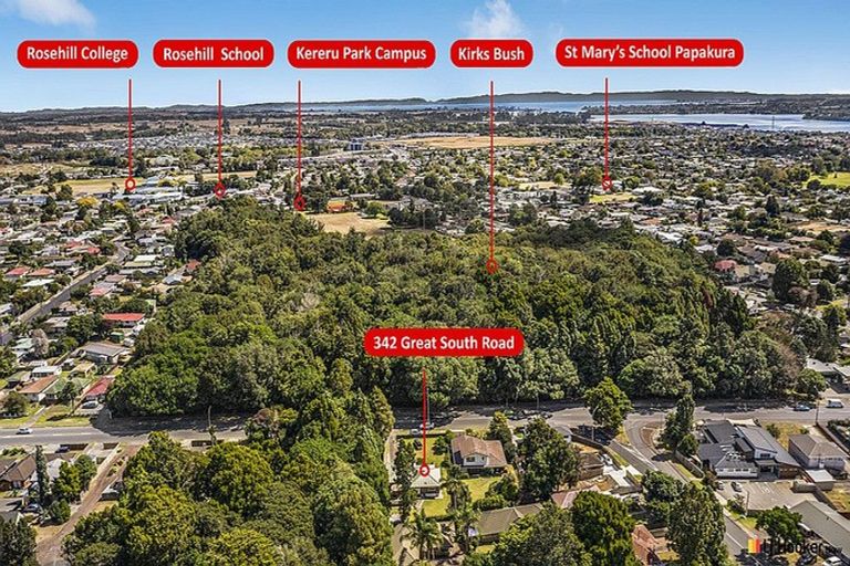 Photo of property in 342 Great South Road, Opaheke, Papakura, 2113
